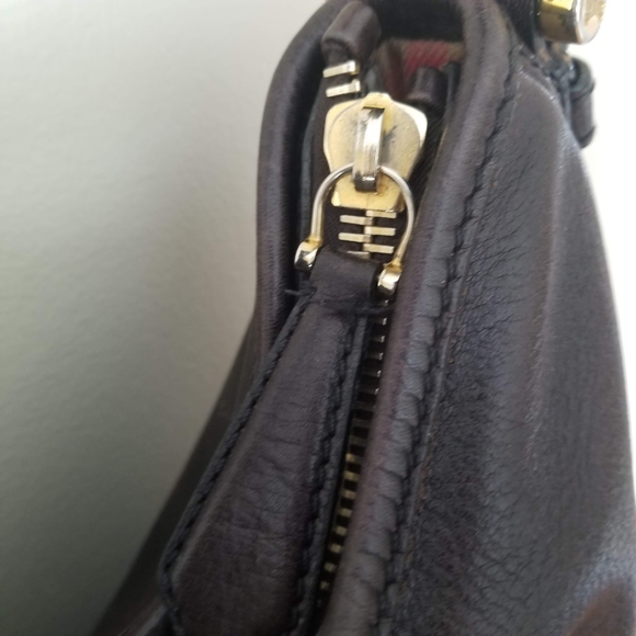 Vintage Burberry leather shoulder bag - Picture 2 of 12